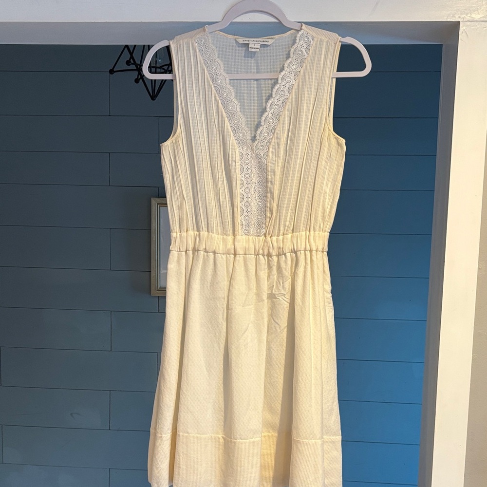 Diane Von Furstenberg Shilo Cream Lace Mini Dress